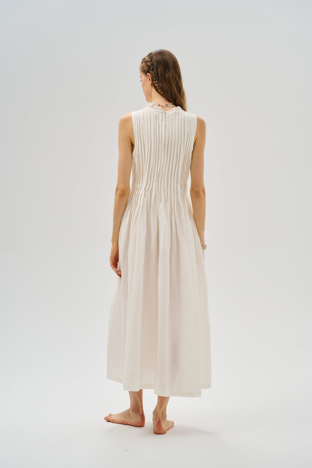 Balia 17 | Pleated Linen Dress Linennaive Balia 17 | Pleated Linen Dress Linennaive