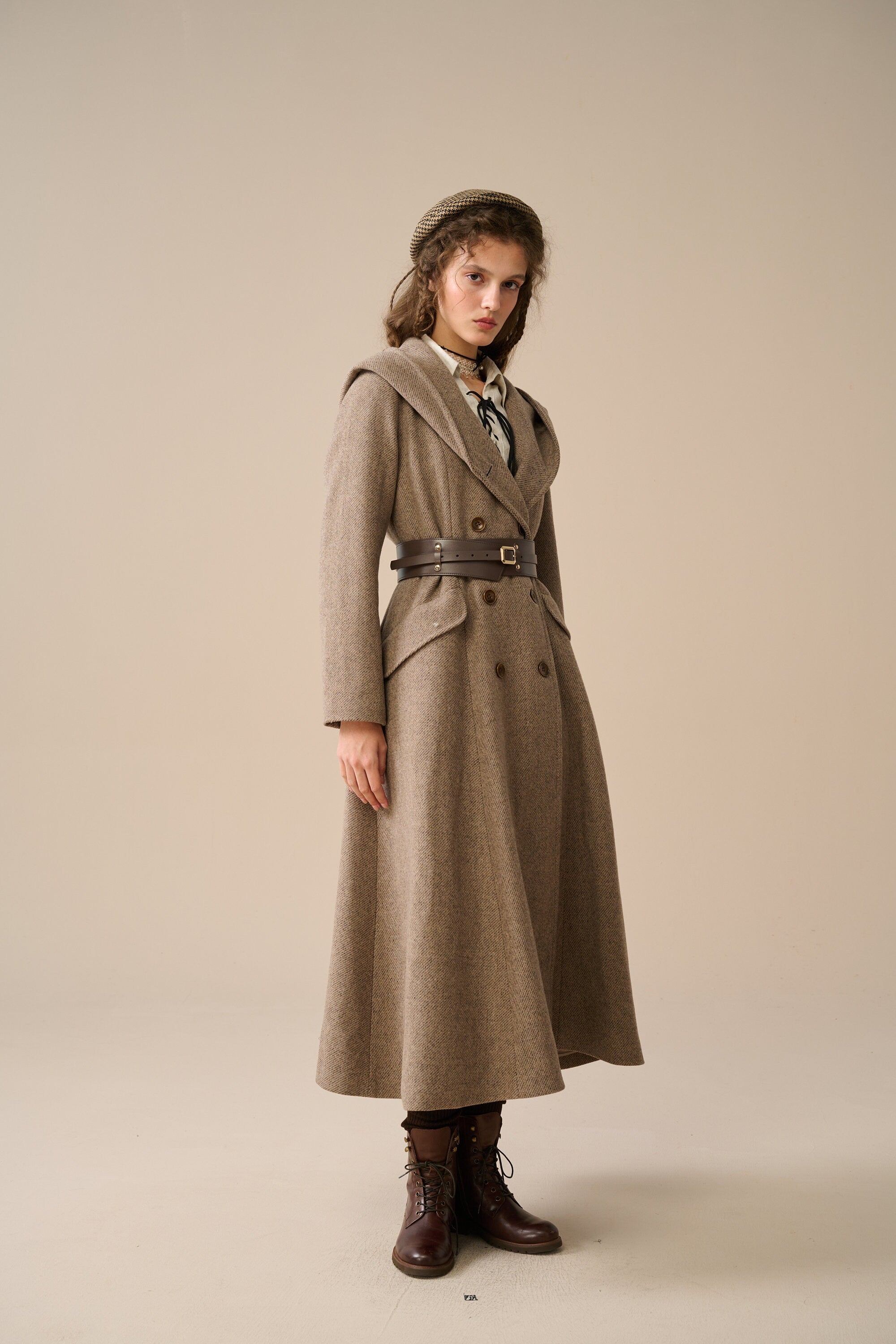 Trista 24 | 100% twill wool hooded coat – Linennaive