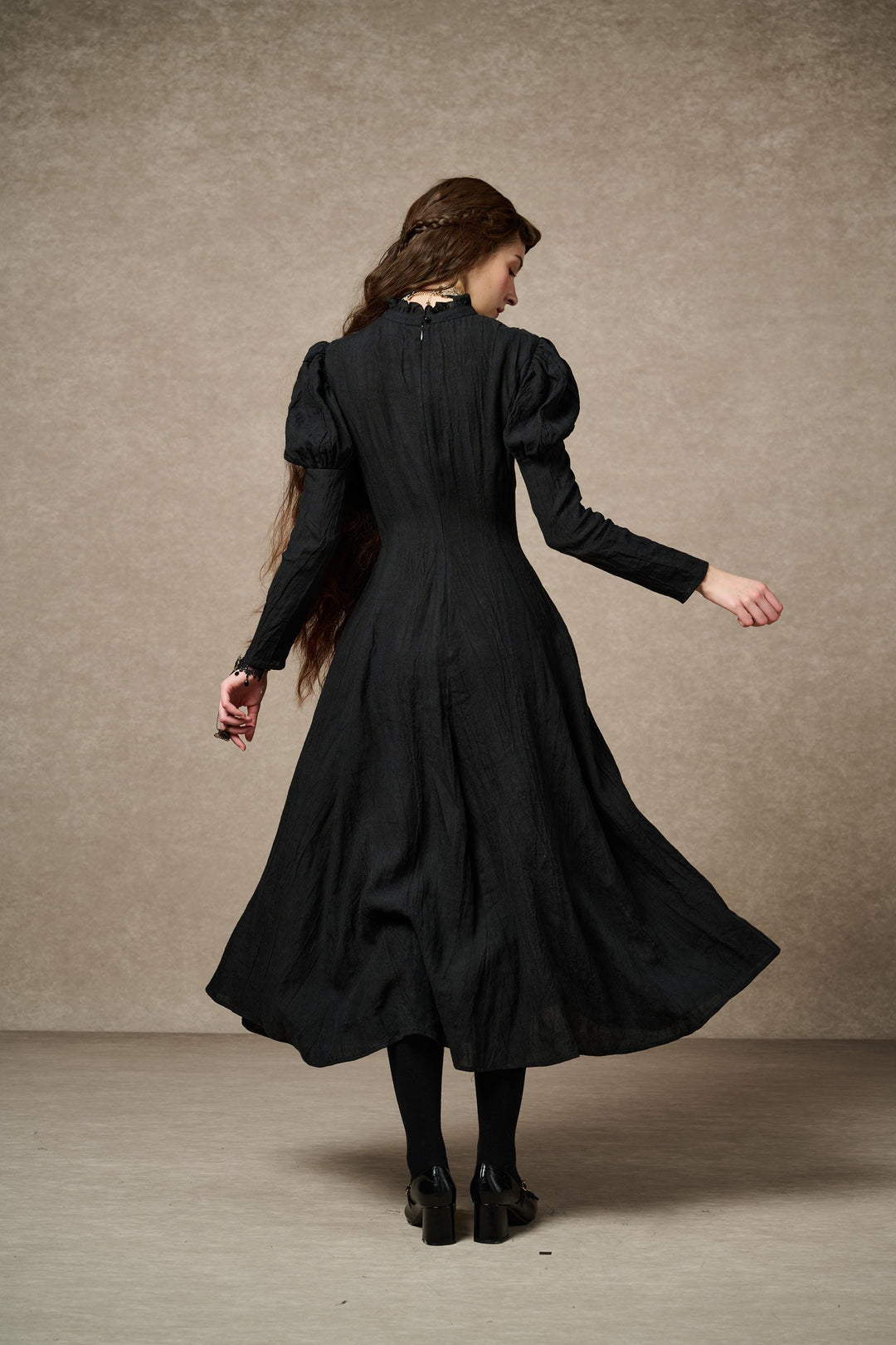 Elizabeth 15 | Victorian Linen Dress Linennaive Elizabeth 15 | Victorian Linen Dress Linennaive