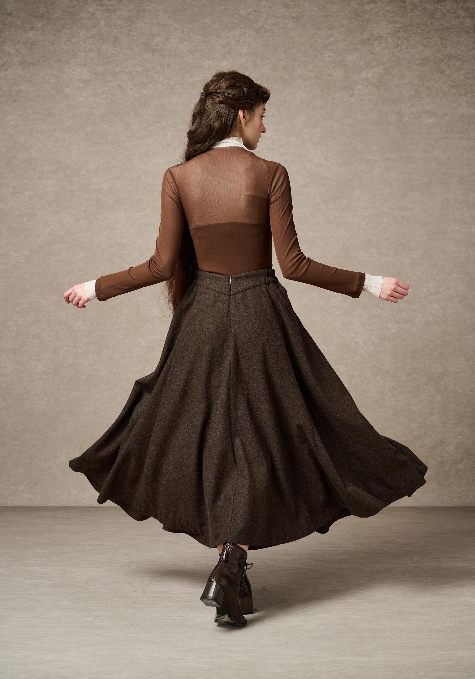 The Soft Lawn 12 | Midi Wool Skirt – Linennaive