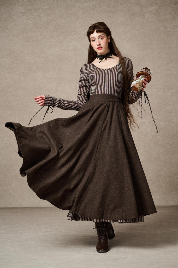 The Soft Lawn 12 | Midi Wool Skirt – Linennaive