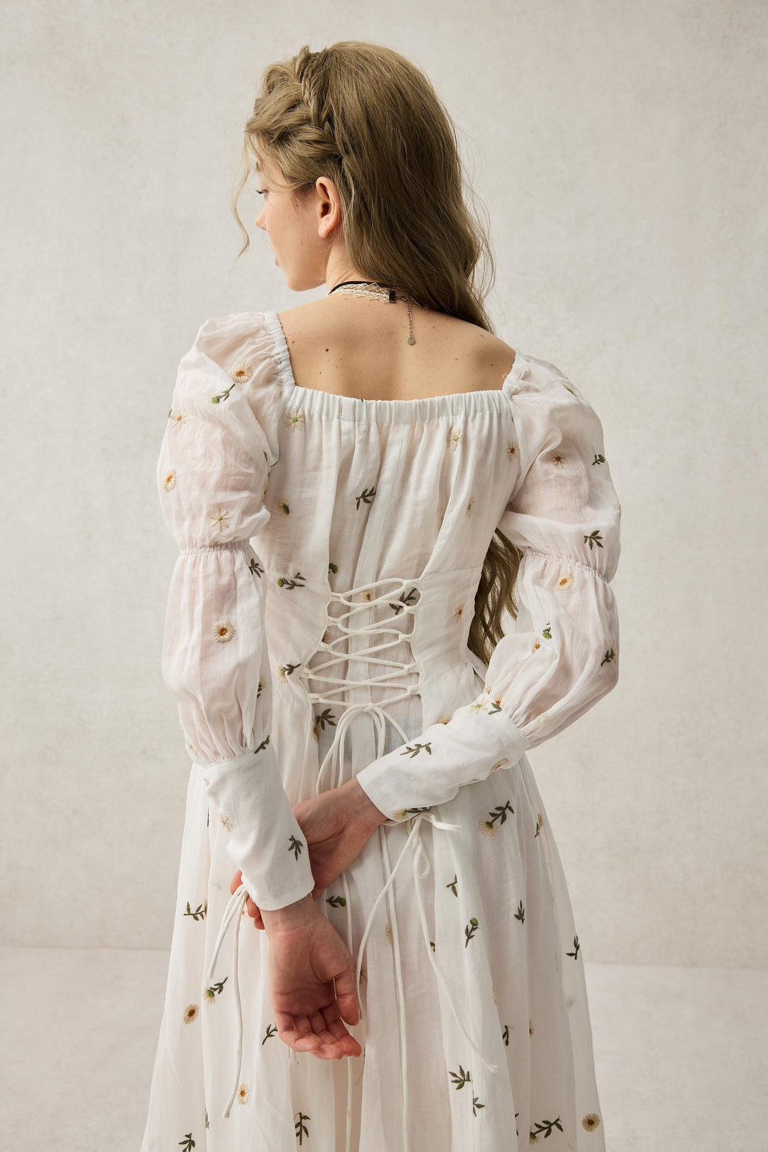 Phoenix 24 | Embroidery Daisy Linen Dress Linennaive Phoenix 24 | Embroidery Daisy Linen Dress Linennaive