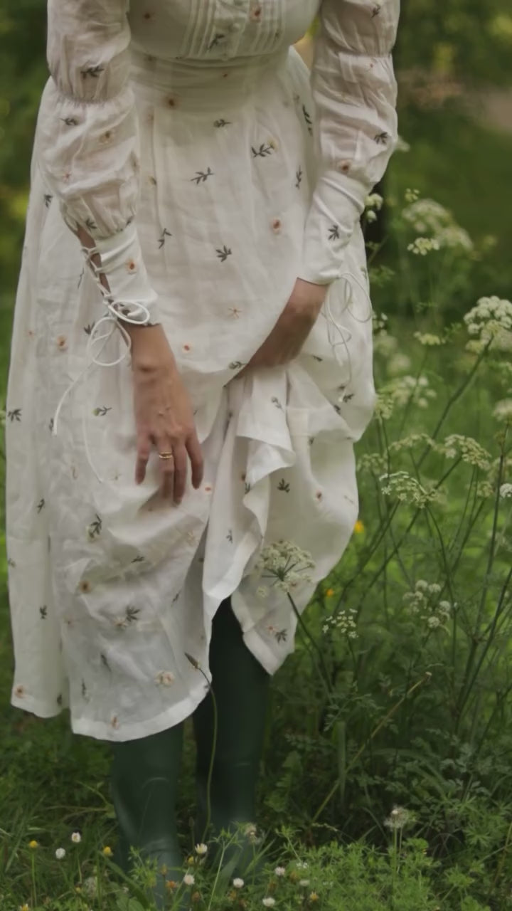 Phoenix 24 | Embroidery Daisy Linen Dress