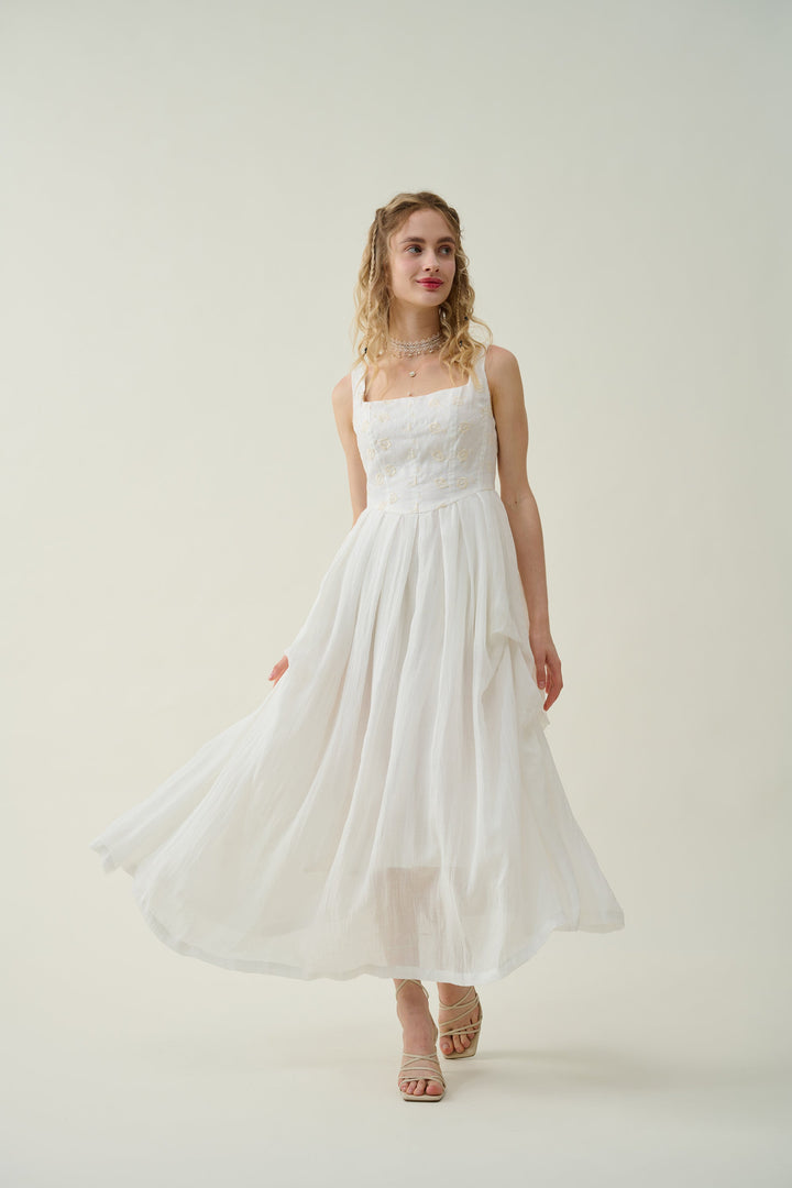 ethel 17 | Embroidered Linen dress