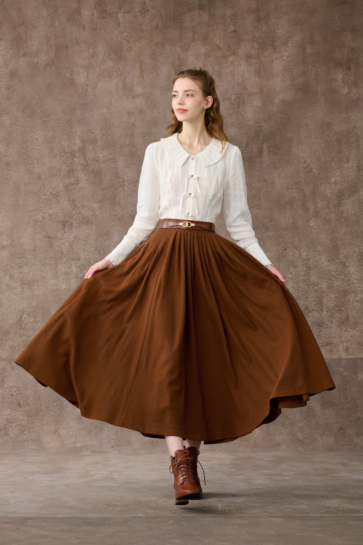 Future 4 | pleated wool skirt
