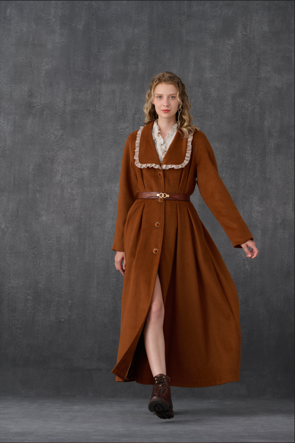 Wonder 34 | maxi wool coat with lace
