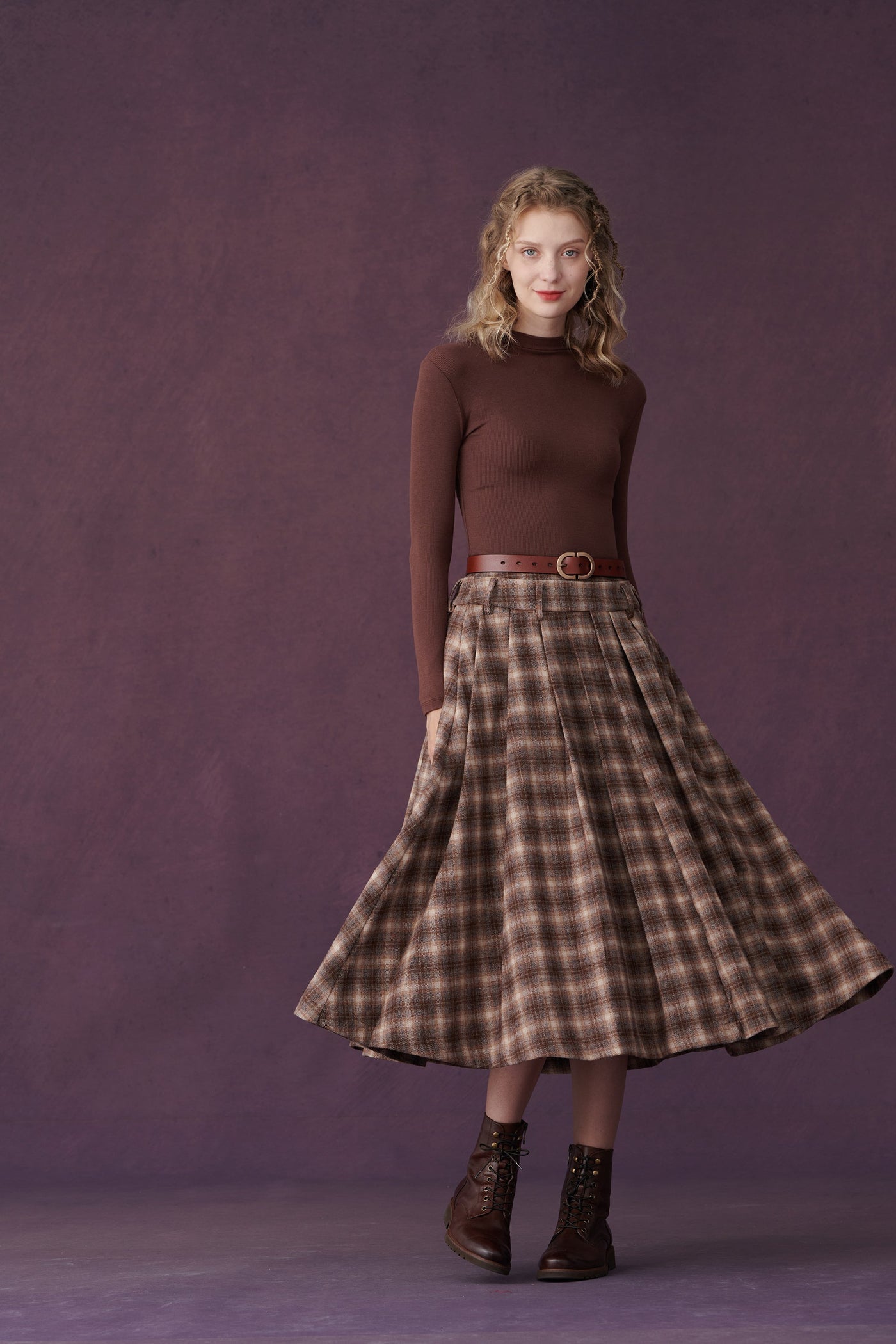 City Exclusives 11 | Check wool skirt in brown