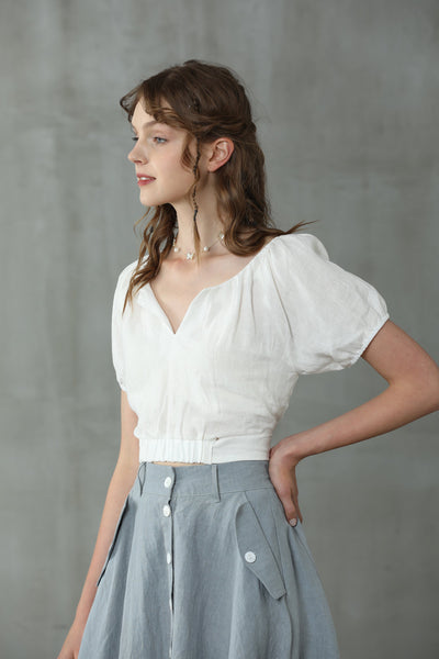 Ease 17 | White linen blouse