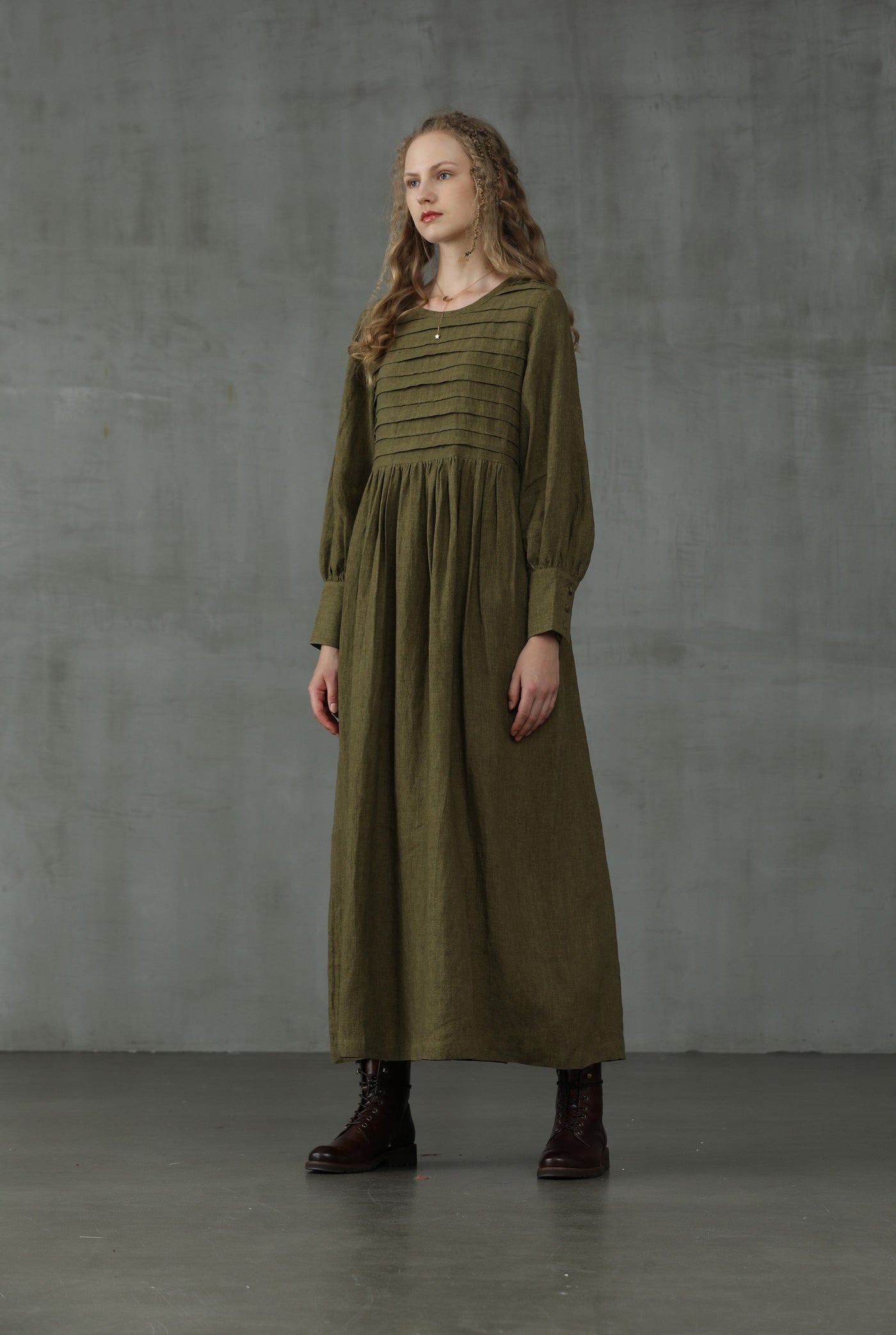 Moss Estate 19 | Tartan Linen Dress