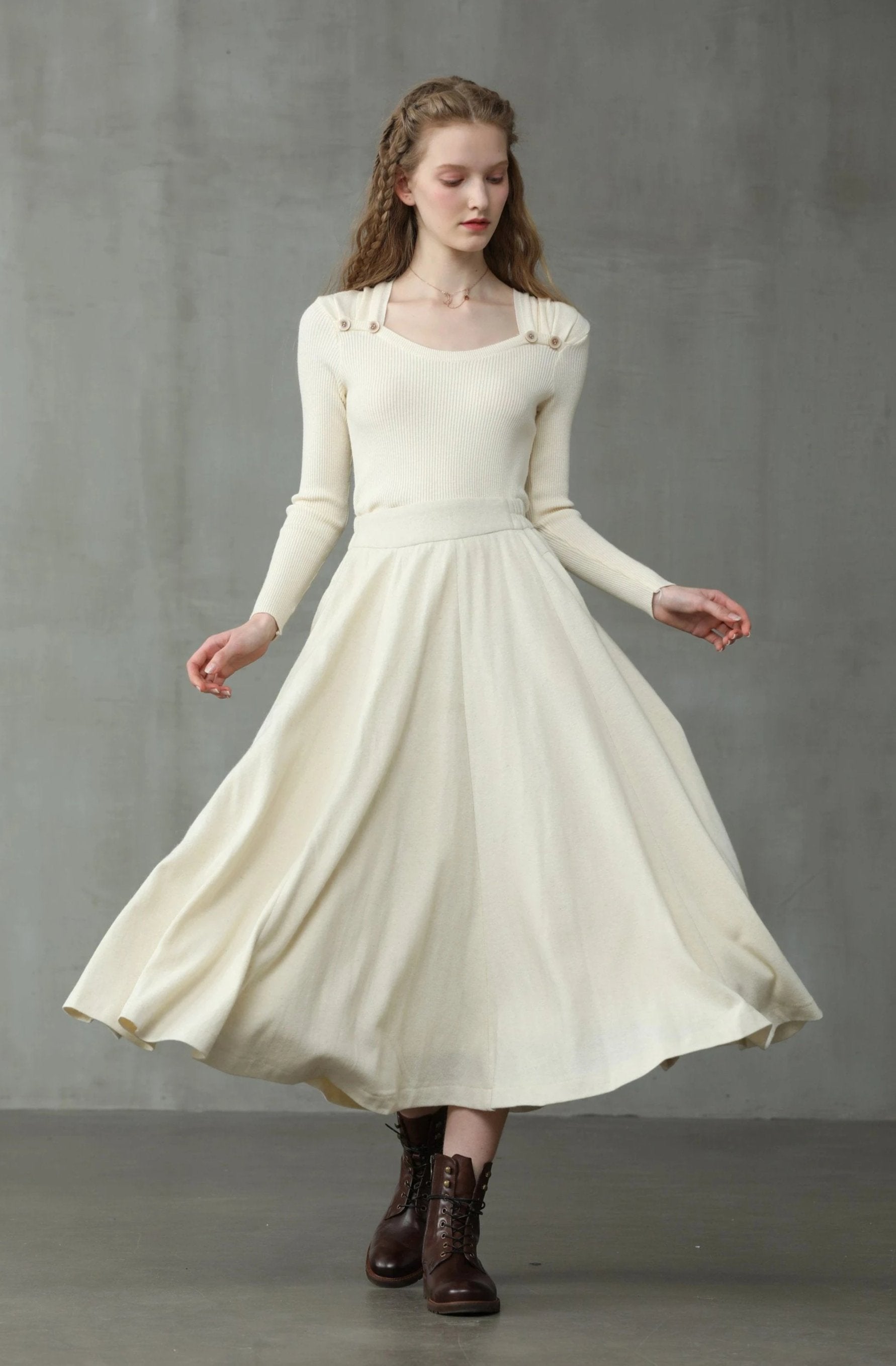 The Soft Lawn 12 | Midi Wool Skirt – Linennaive