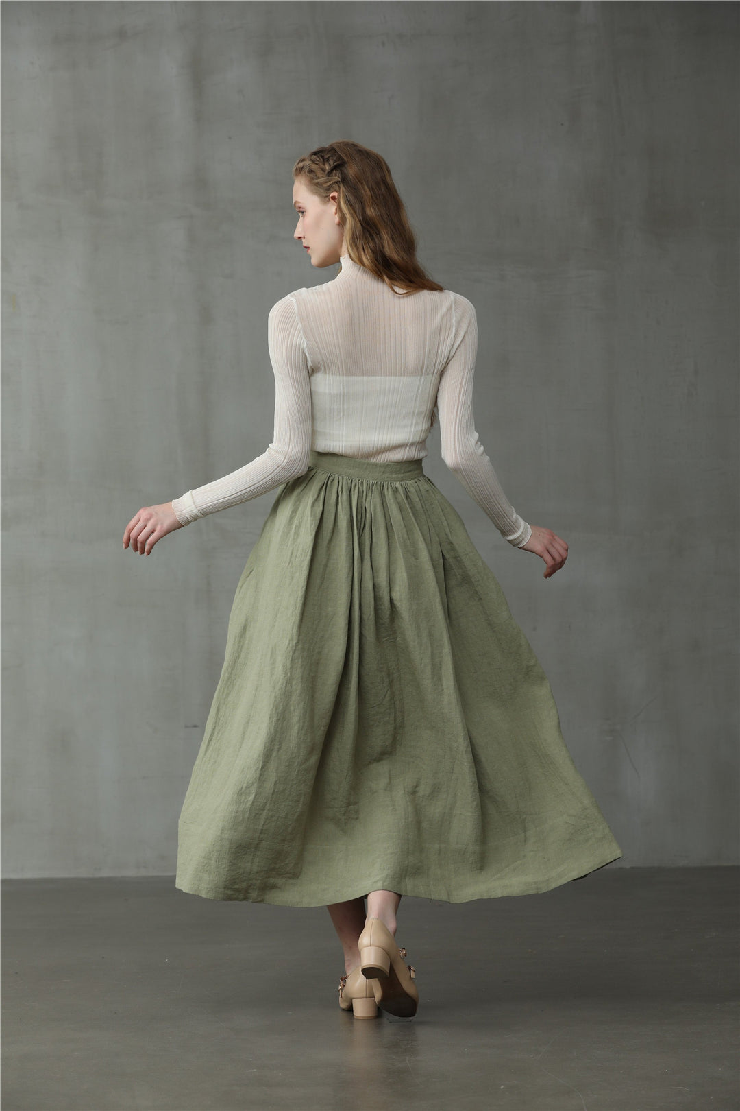 Daisy 03 | Pastel Green Linen Skirt Gold / XL Daisy 03 | Pastel Green Linen Skirt Gold / XL