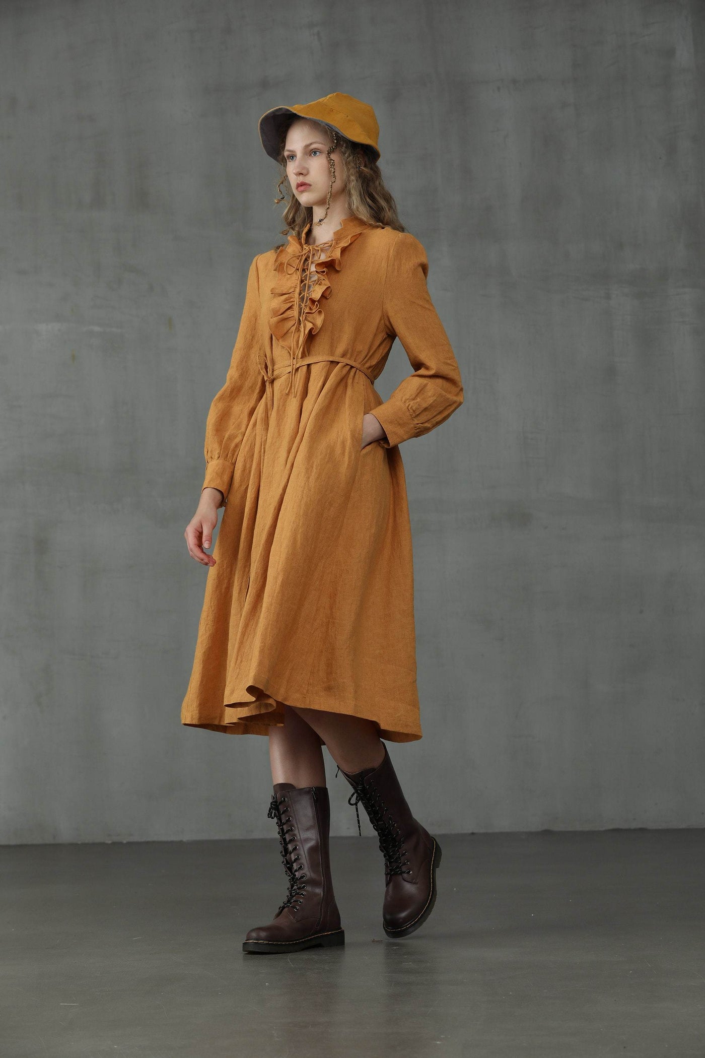 Lady Pearl 17 | Lace-up Linen Dress