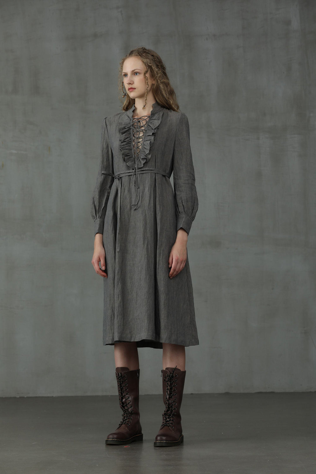 Lady Pearl 17 | Lace-up Linen Dress