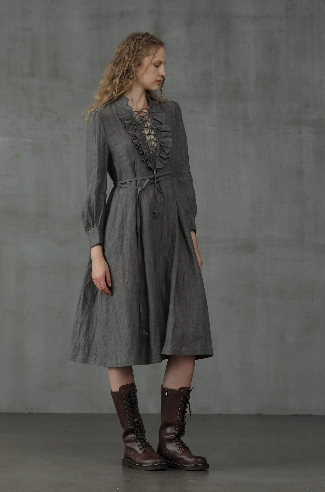 Lady Pearl 17 | Lace-up Linen Dress
