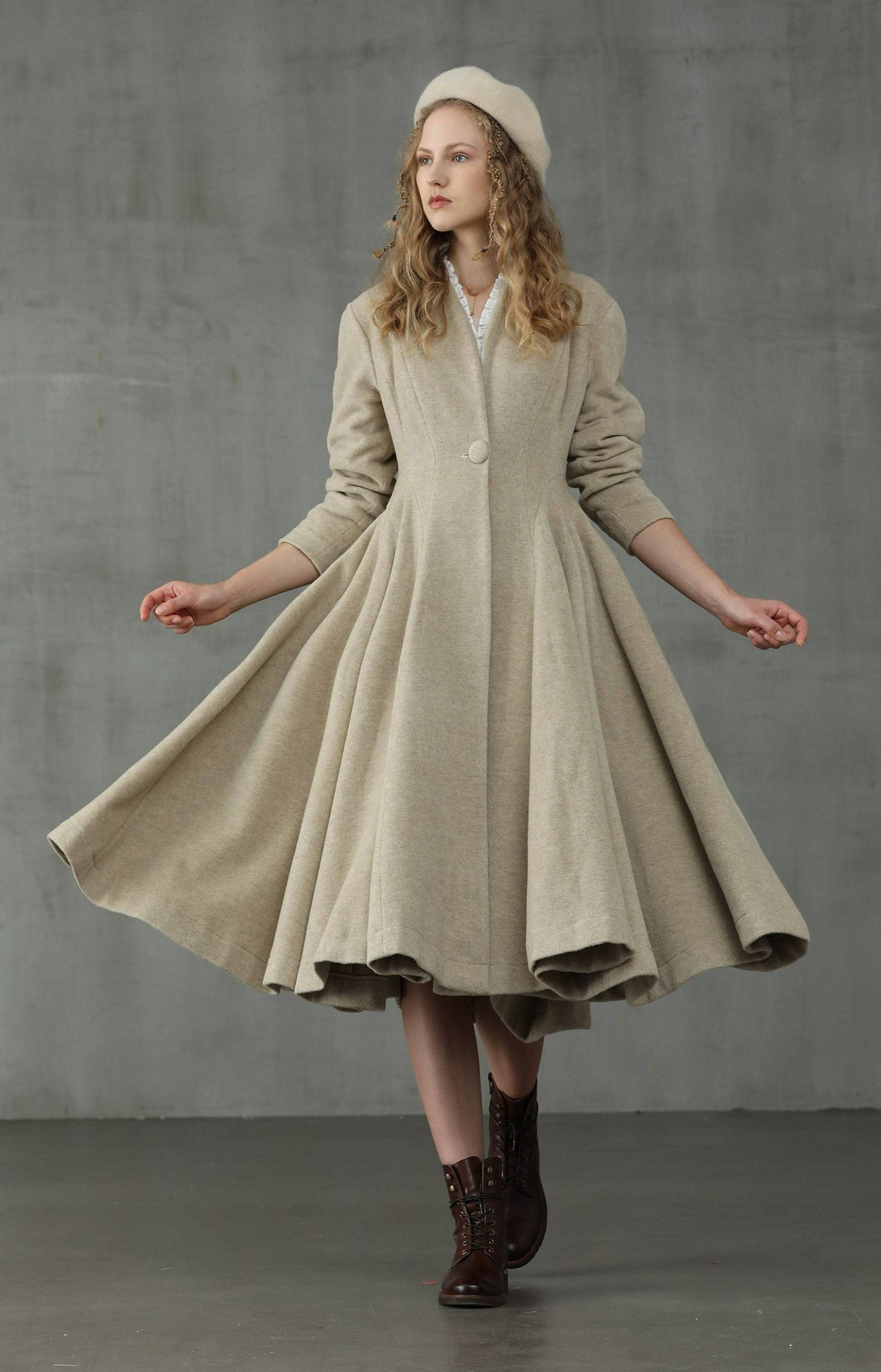 Little Women 22 | Wool Coat in Floralwhite – Linennaive
