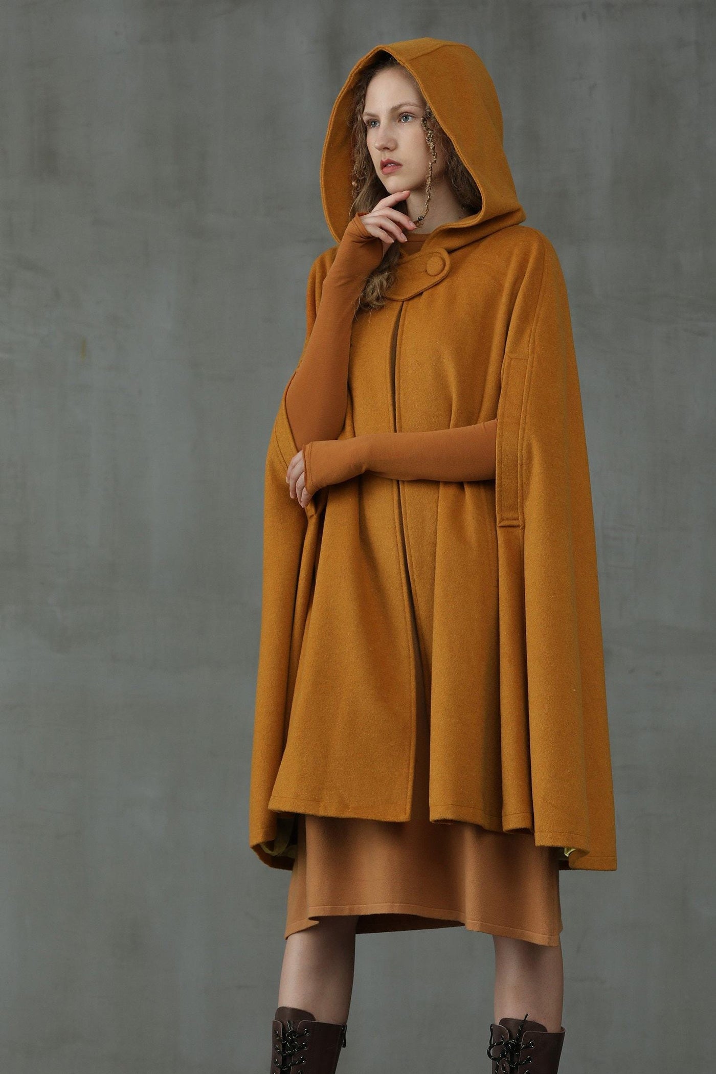 The New Yorker | Hooded Cashmere Cape