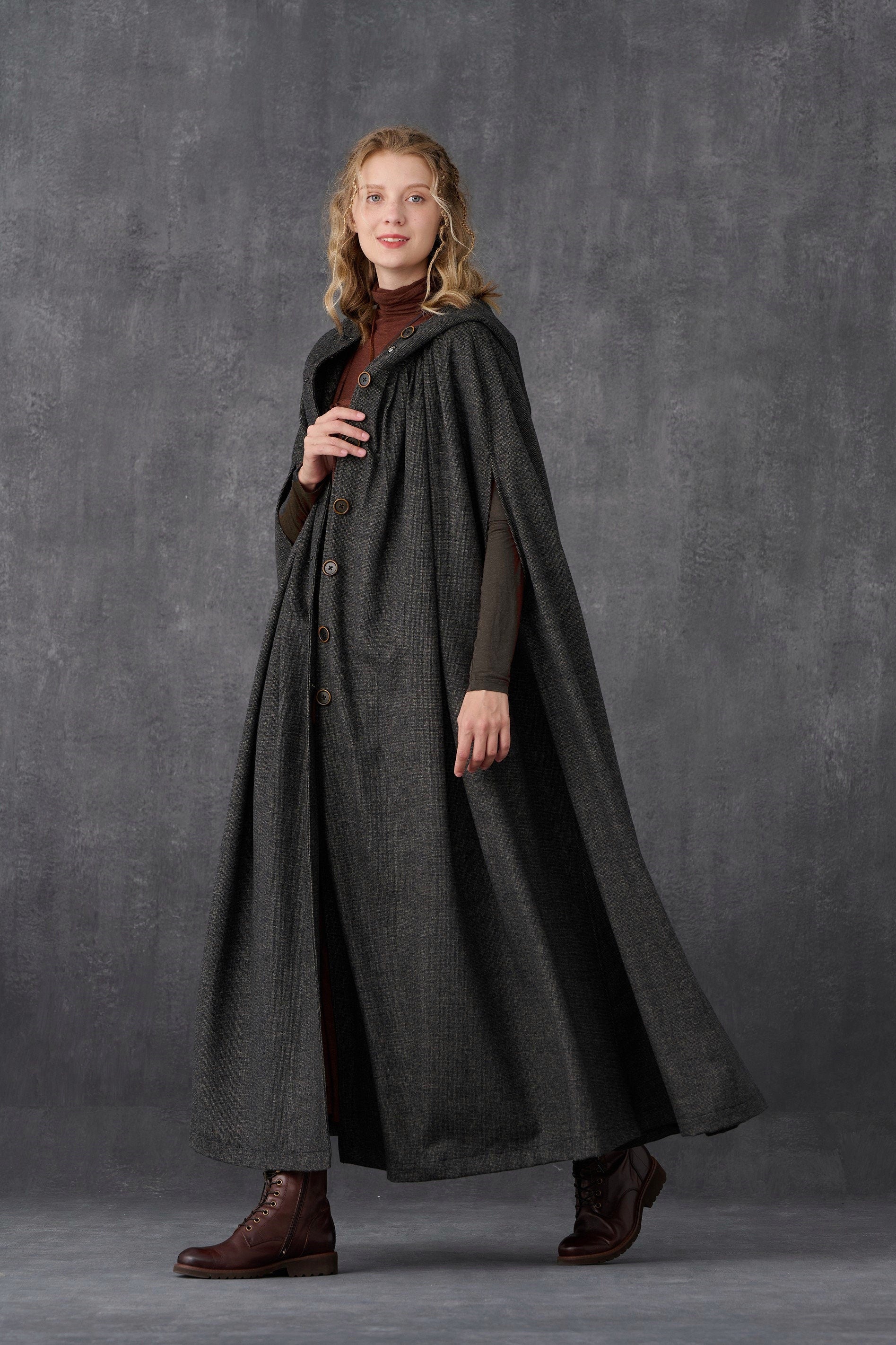 ARIEL 14 | HOODED WOOL CLOAK COAT – Linennaive