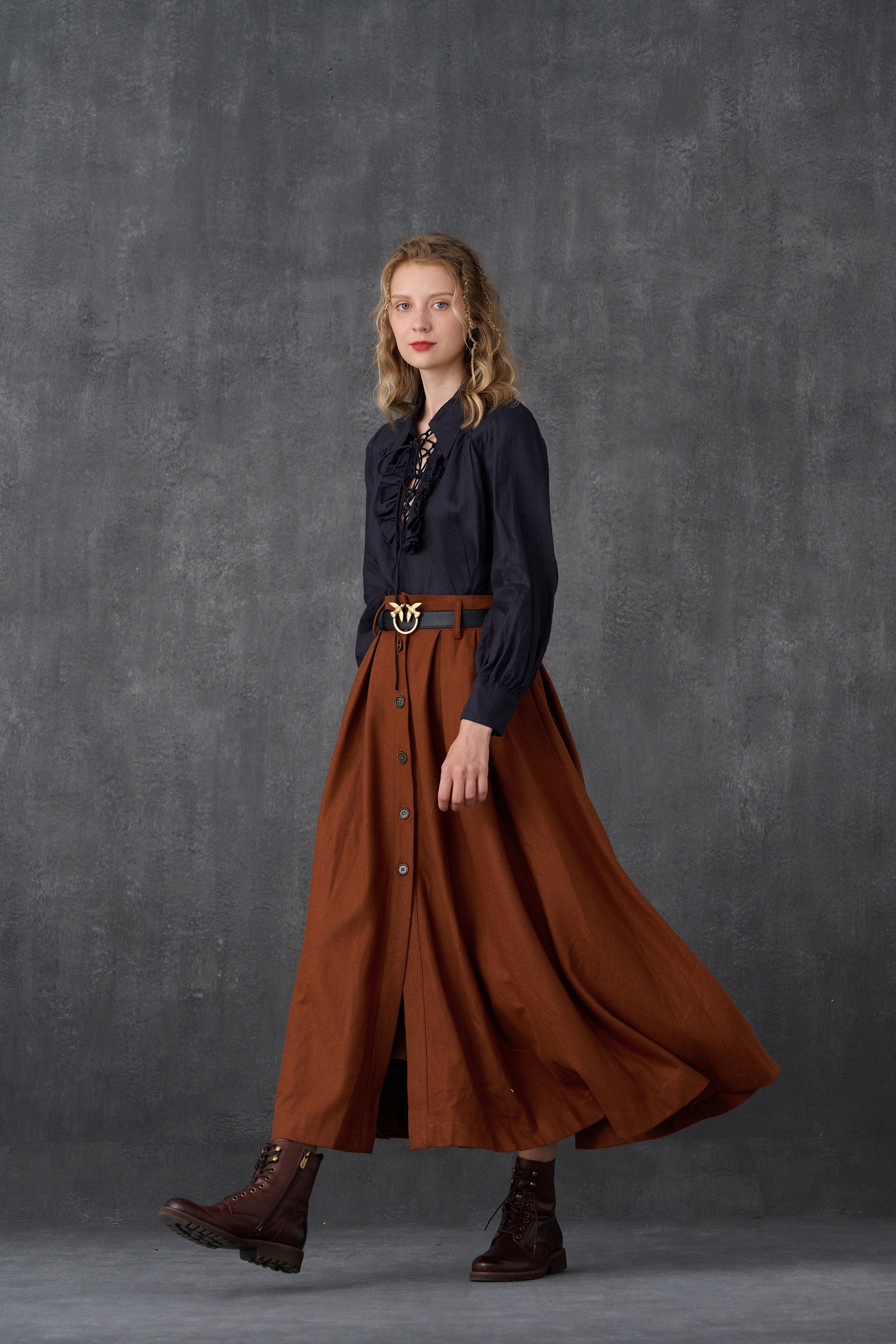 Naomi 33 | buttoned up wool skirt in brown – Linennaive Naomi 33 | buttoned up wool skirt in brown – Linennaive