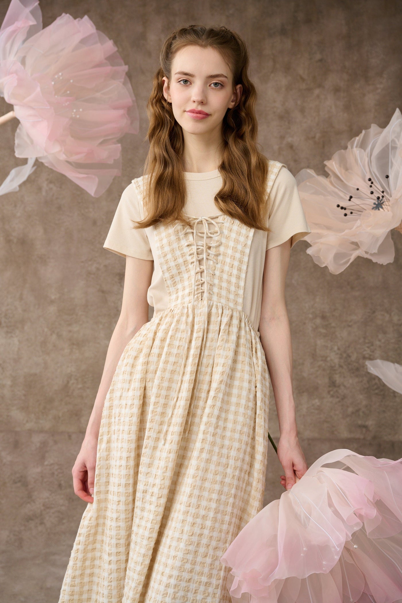 Poet's jasmine 31| lace-up pinafore linen dress in cream