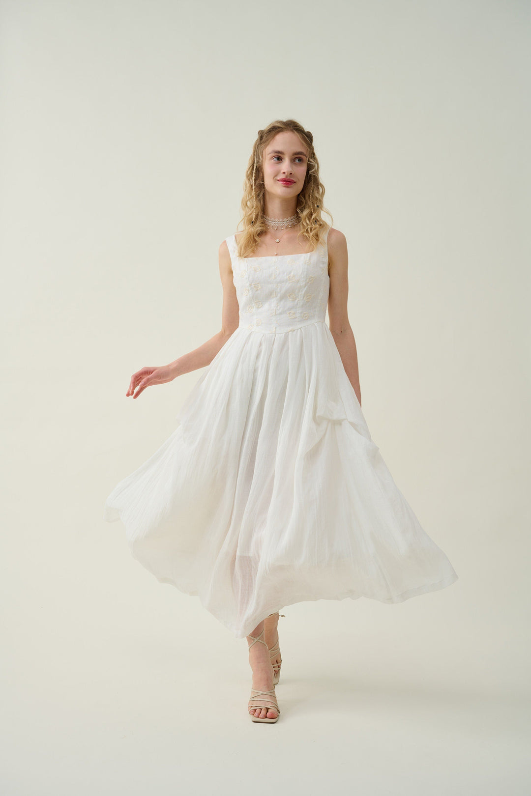 ethel 17 | Embroidered Linen dress