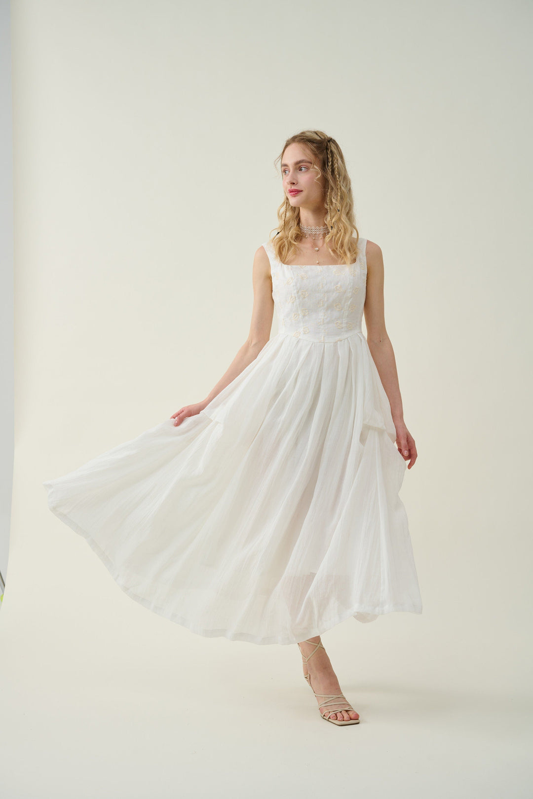 ethel 17 | Embroidered Linen dress