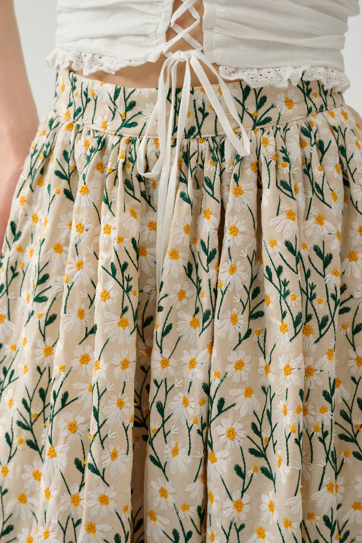 DAISY 03 | F3D Flower Embroidery Linen Skirt – Linennaive