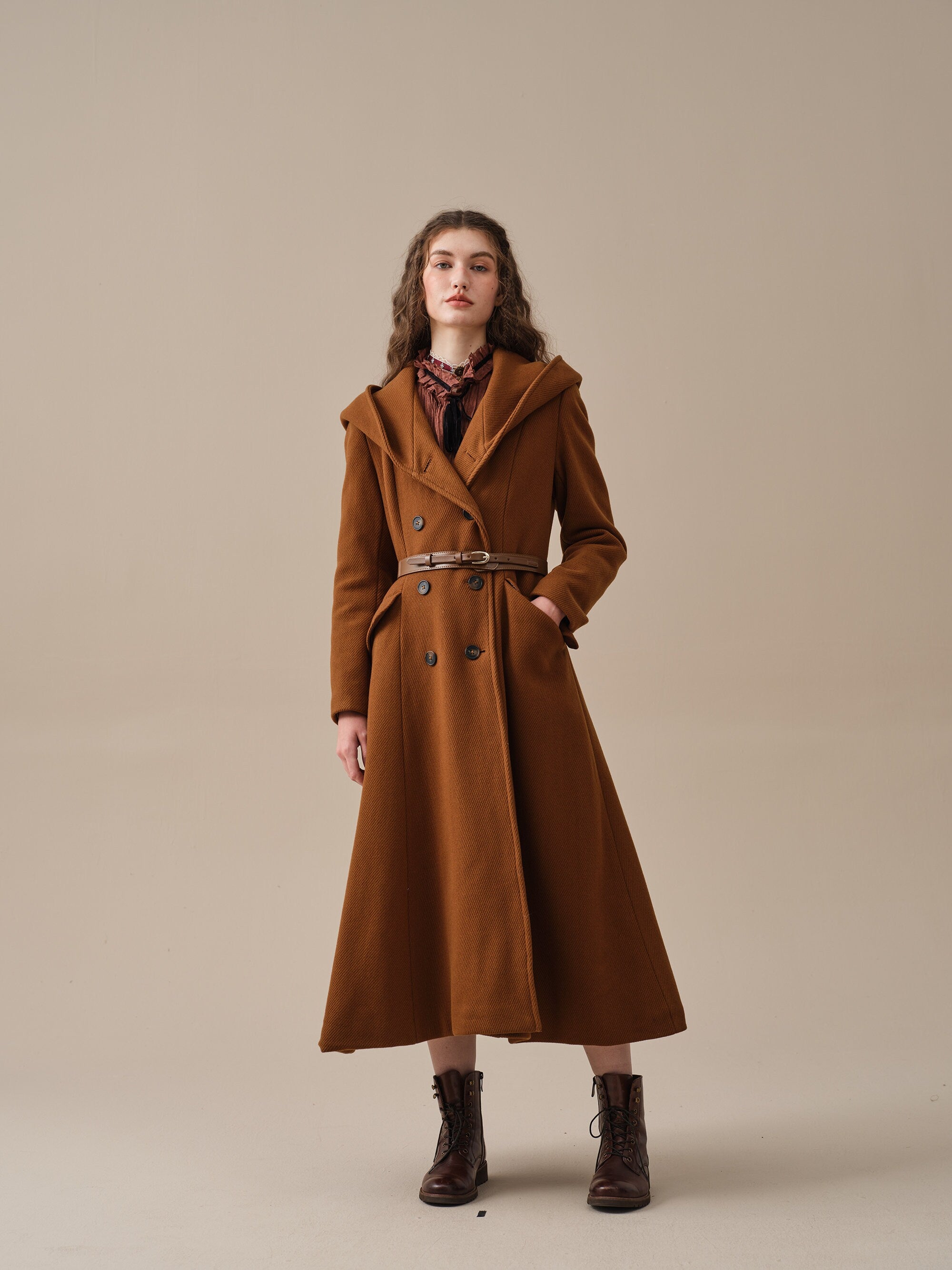 Trista 24 | 100% twill wool hooded coat – Linennaive