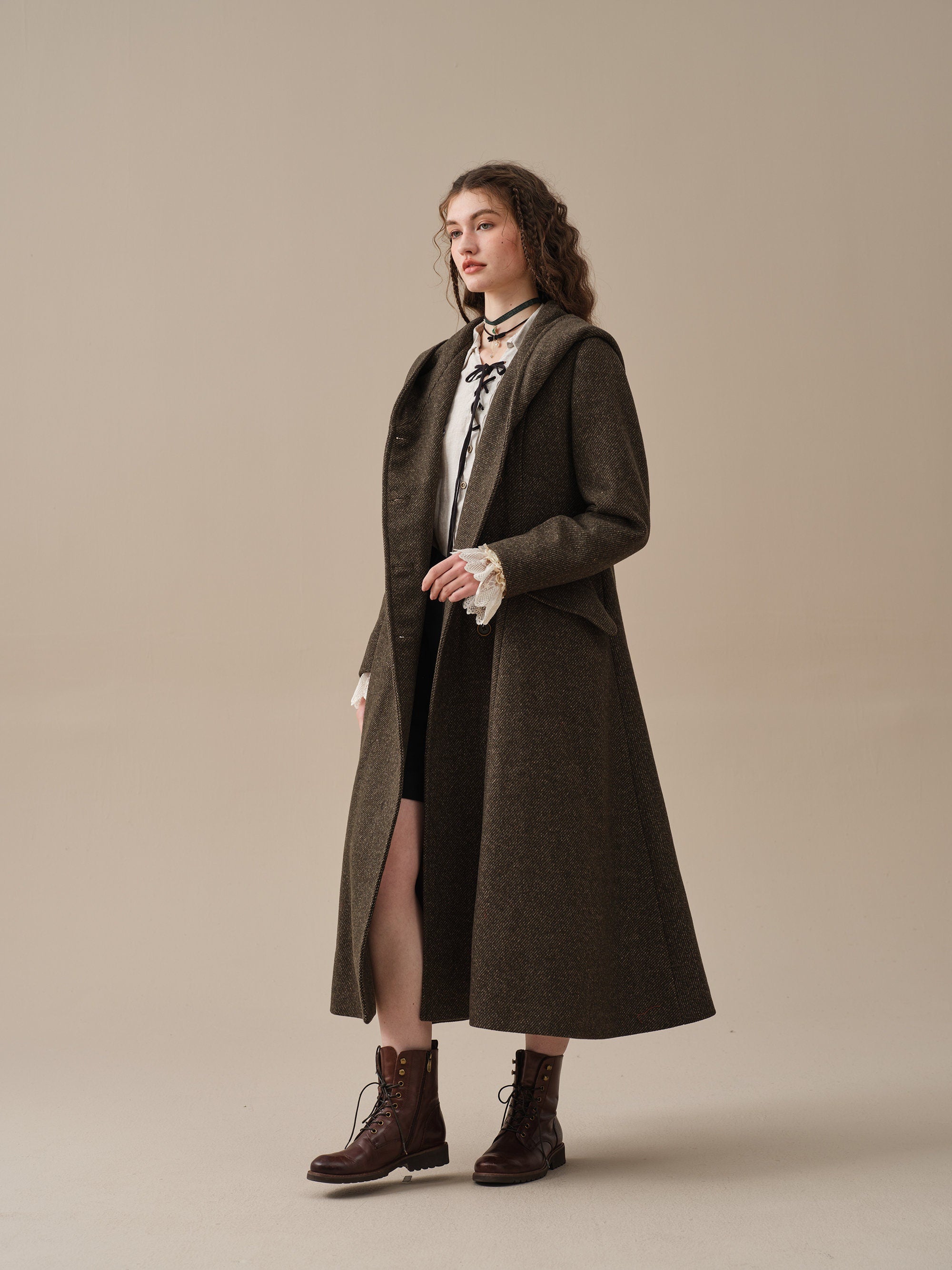 Trista 24 | 100% twill wool hooded coat – Linennaive