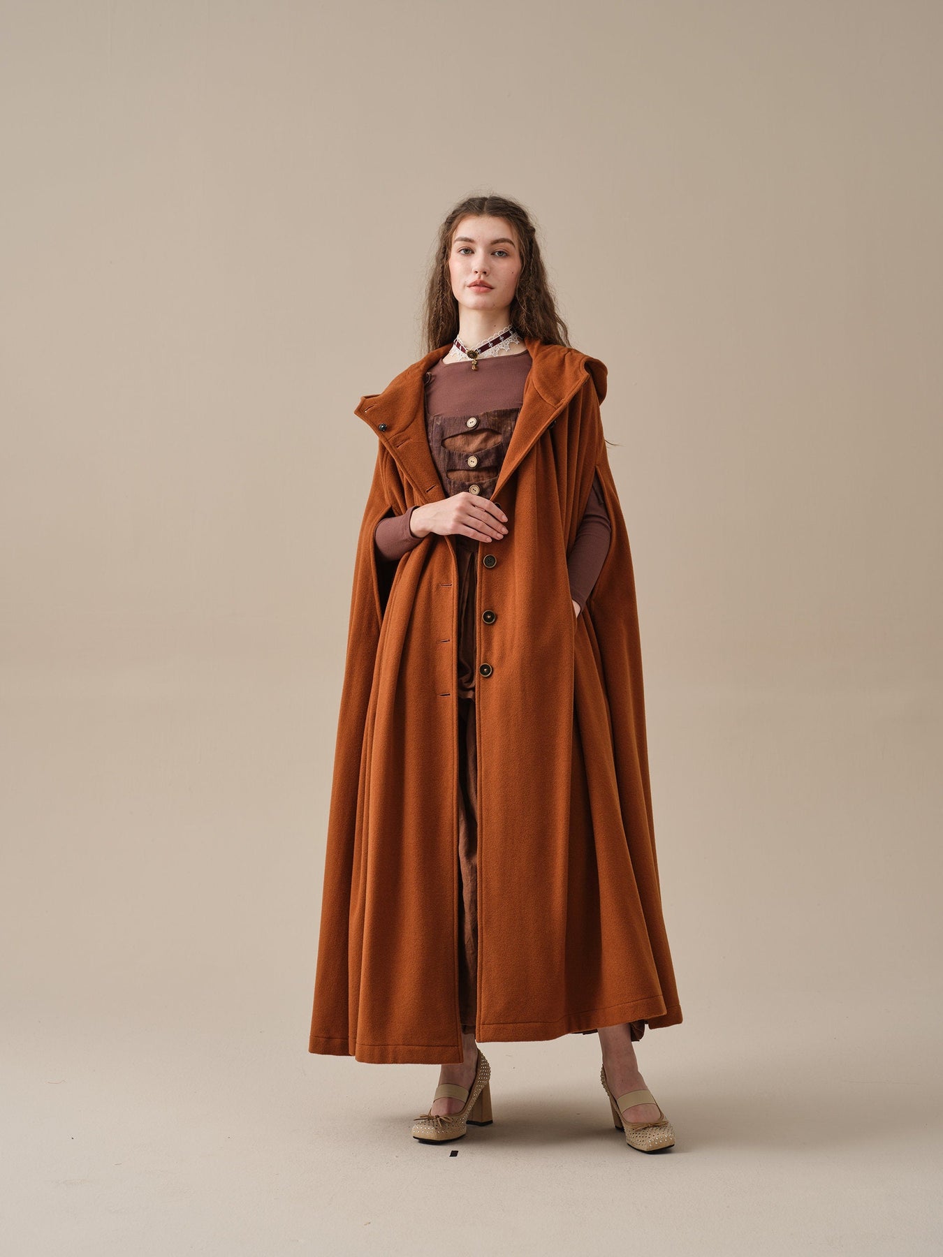 ARIEL 14 | HOODED WOOL CLOAK COAT – Linennaive