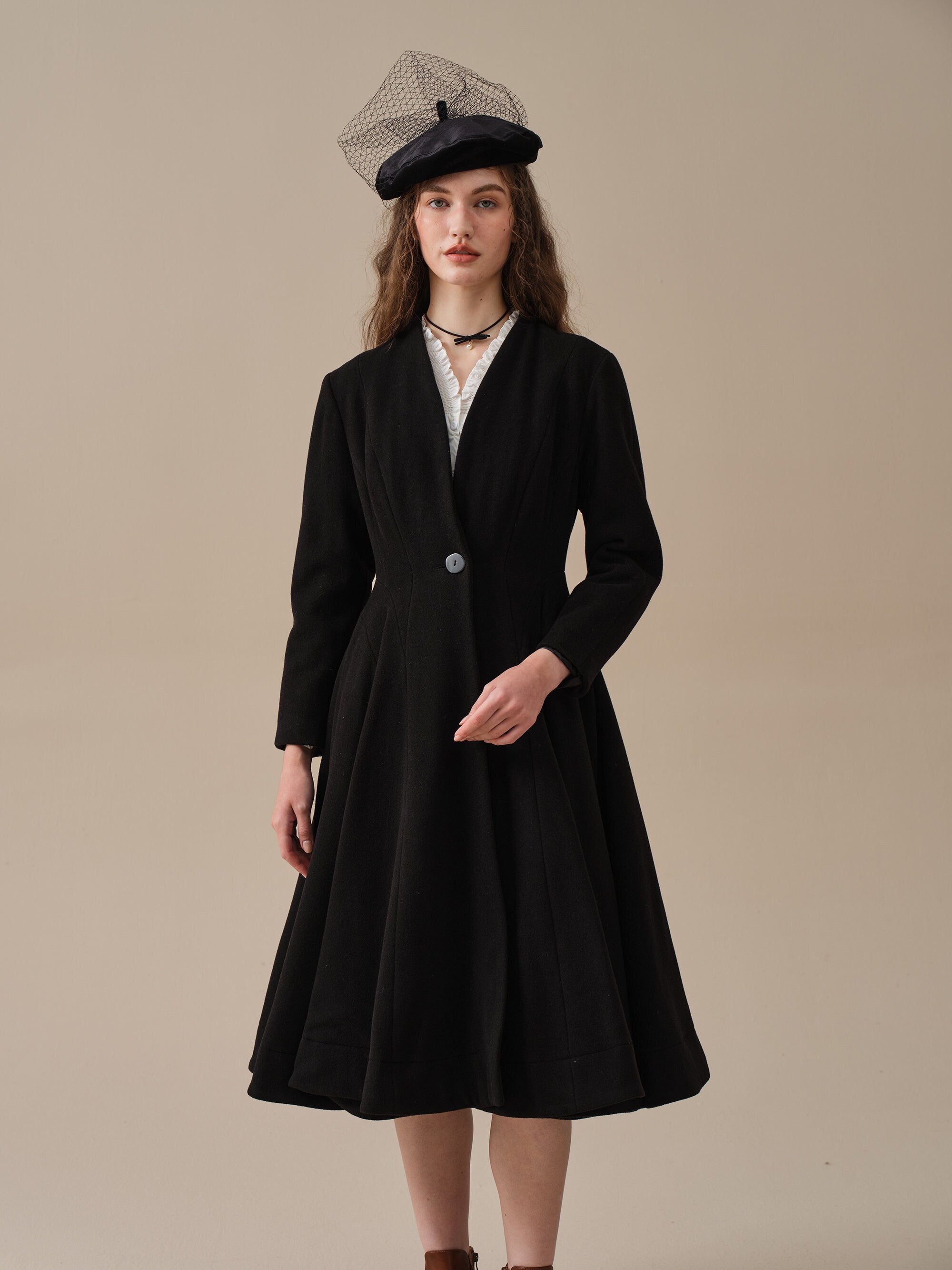 LITTLE WOMEN 22 | WOOL COAT IN BLACK – Linennaive