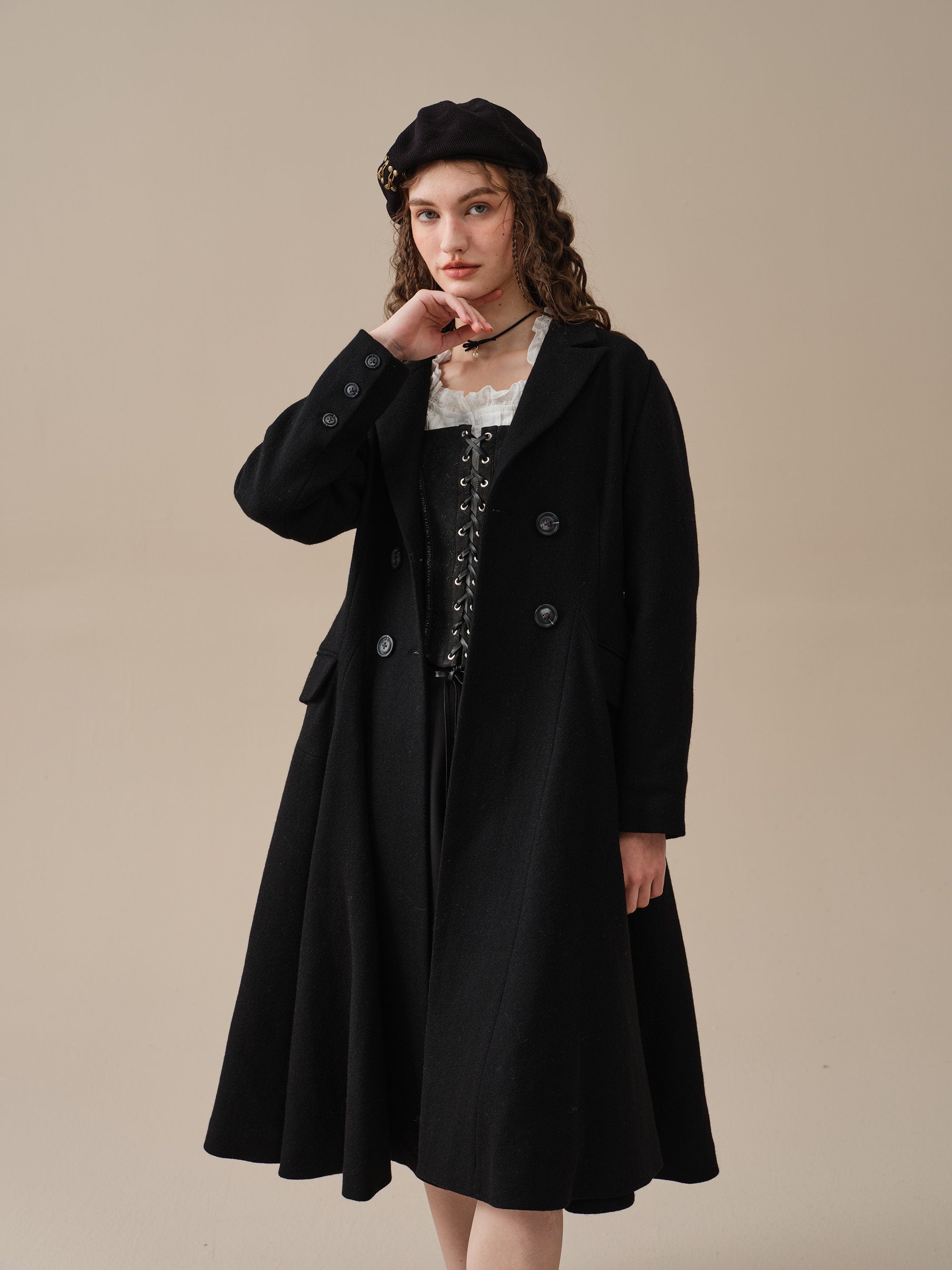 The Roman Holiday 17 | 100% wool classic coat – Linennaive