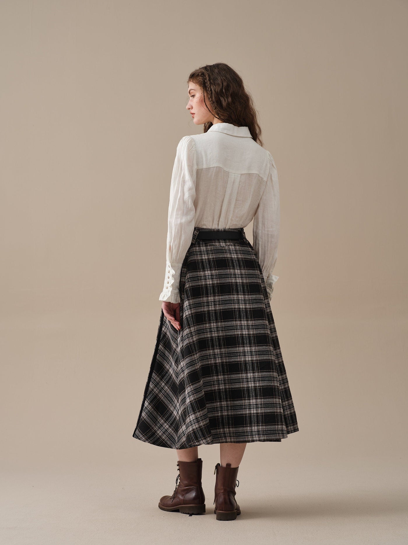 Ronan 33 | Double breasted wool skirt