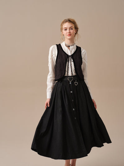 MARICEL 27 | Victorian Linen Shirt With Black Vest