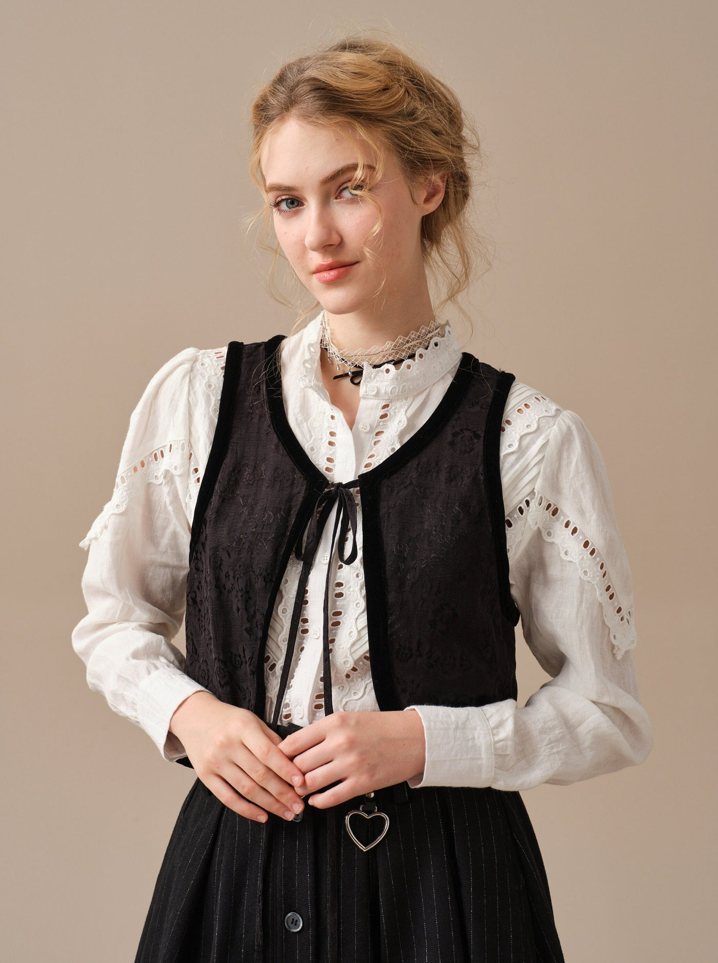 MARICEL 27 | Victorian Linen Shirt With Black Vest